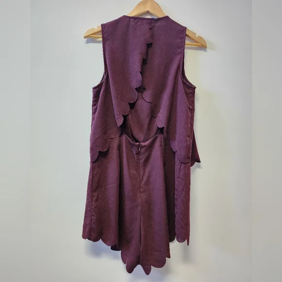 H&M - Romper - Picture 2 of 3